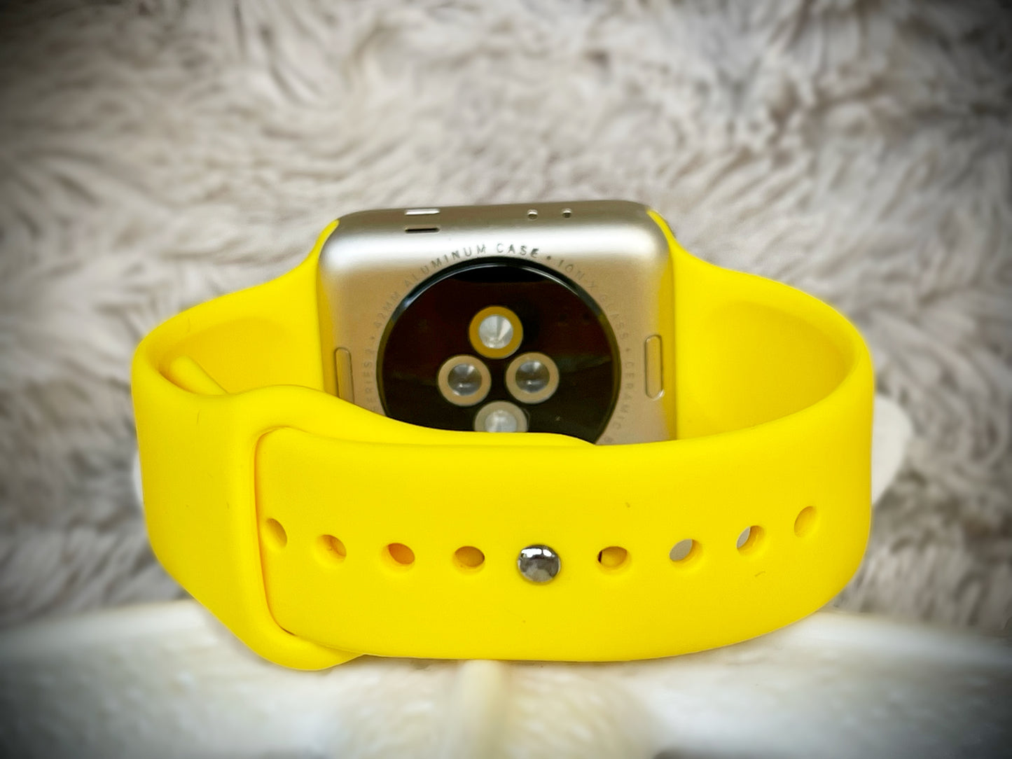 Cacha Silicone Band - Yellow