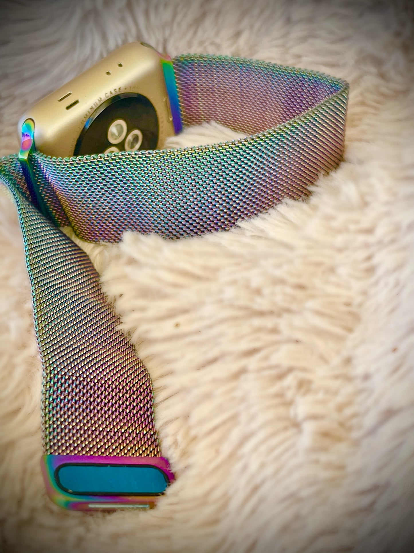 Cacha Milanese Loop Band - Iridescent