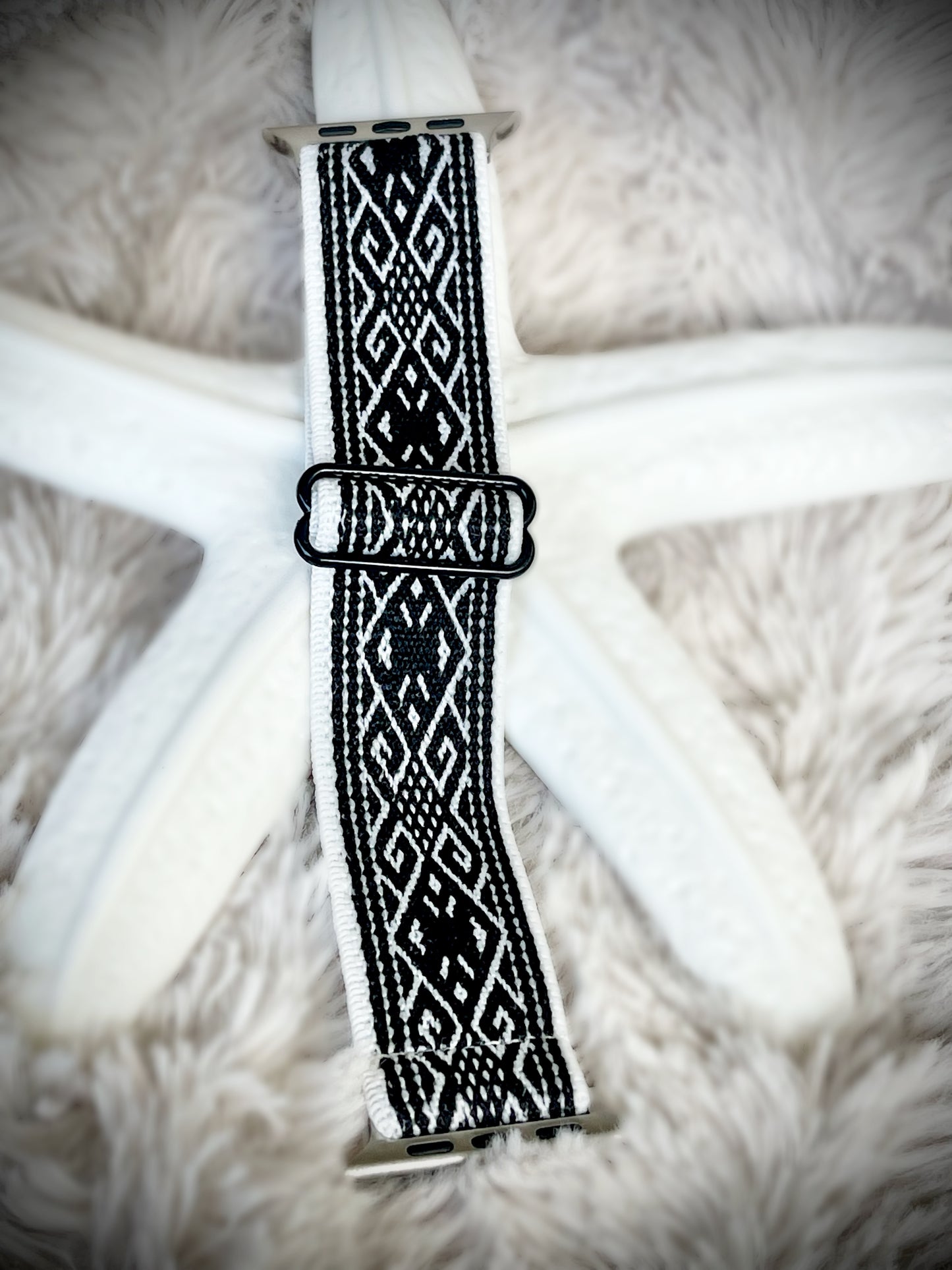 Cacha Nylon Loop Band - Black & White