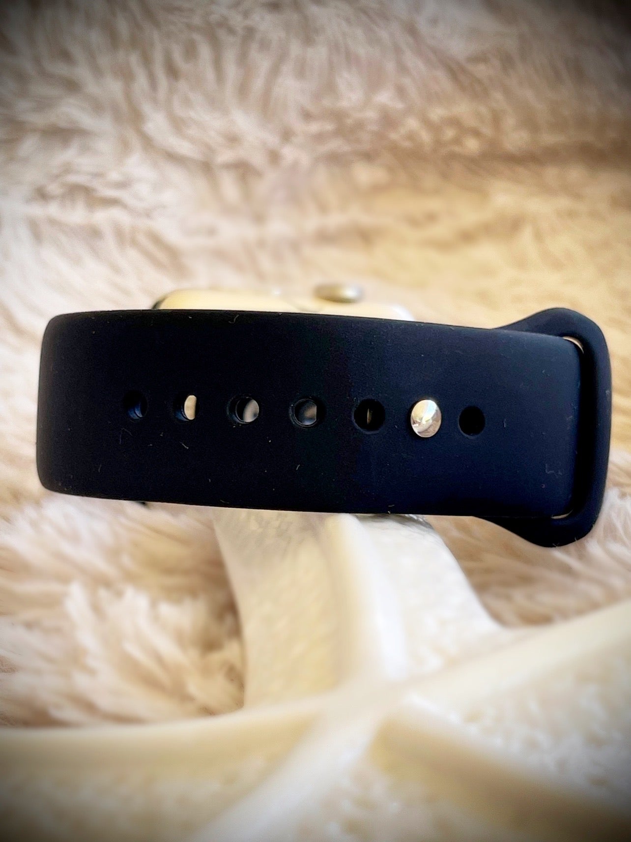 Cacha Silicone Band - Black